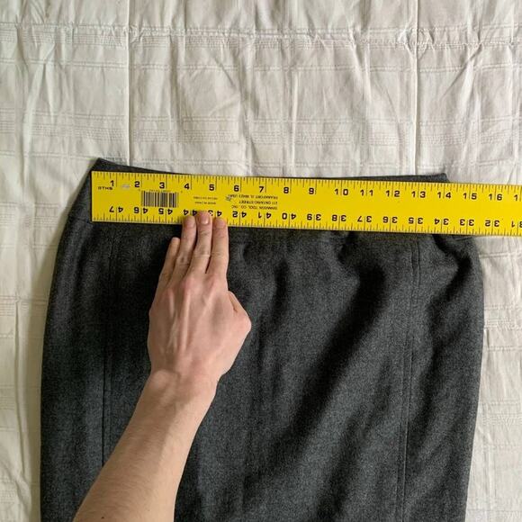 Chanel Pencil Skirt with Side Slit and Button-up Back - Picture 14 of 15